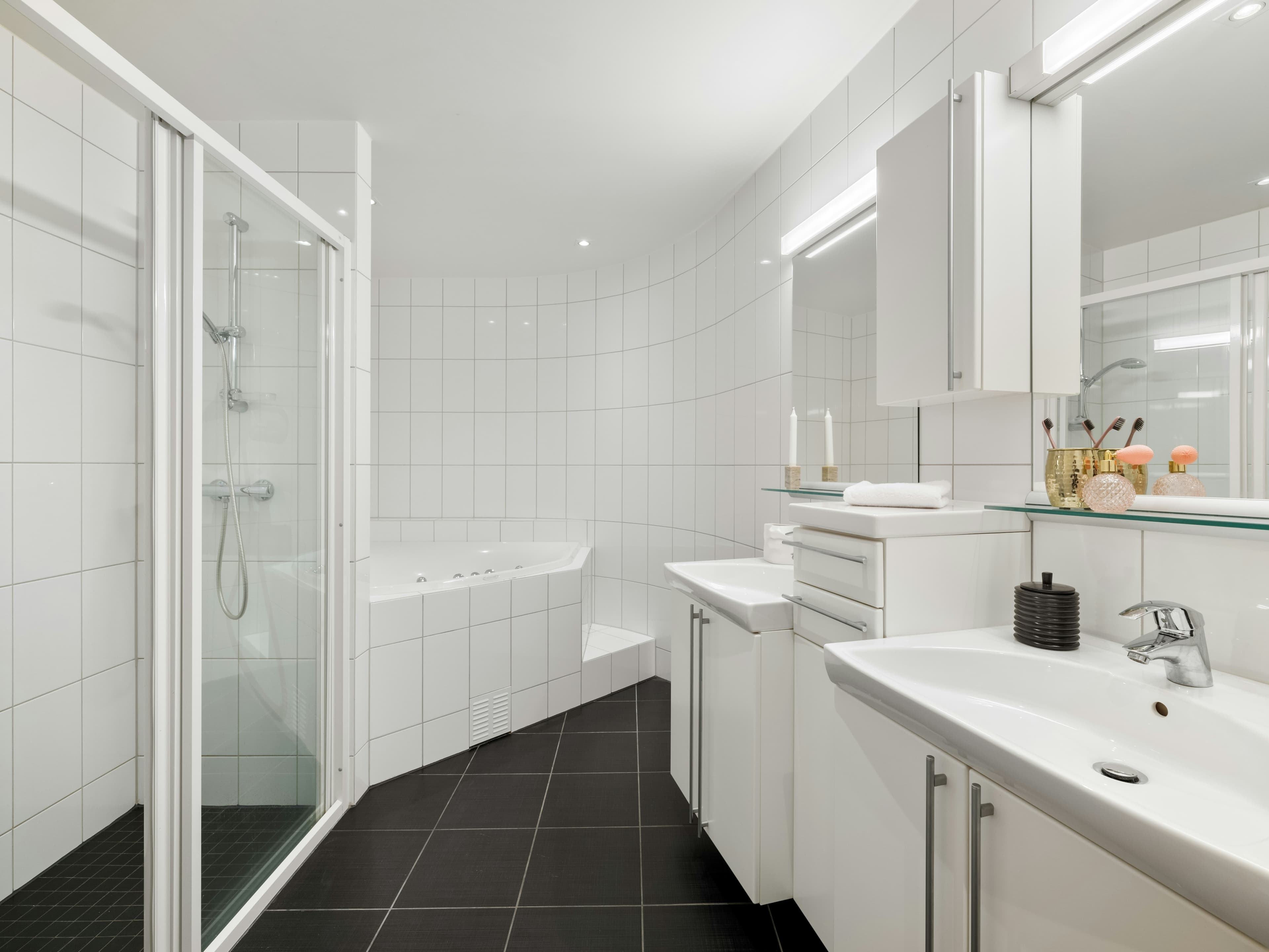 Urban Crest Apartments