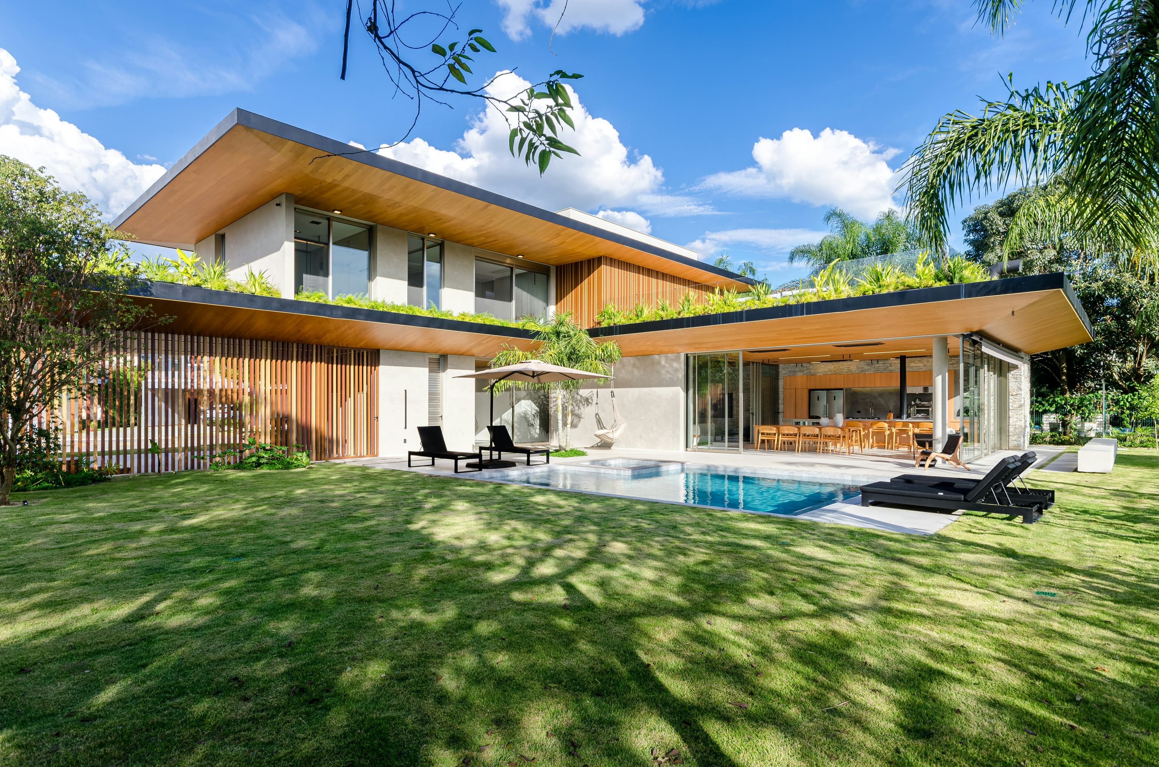 Urban Crest Apartments